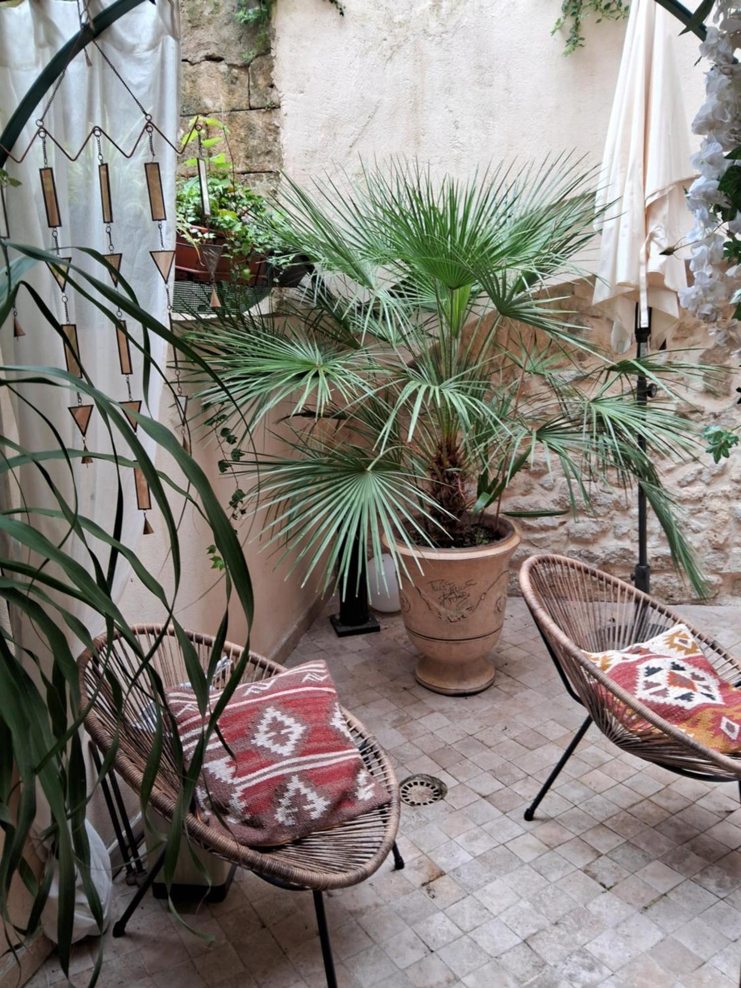 Le Clos Du Rouet Tarascon Dış mekan fotoğraf
